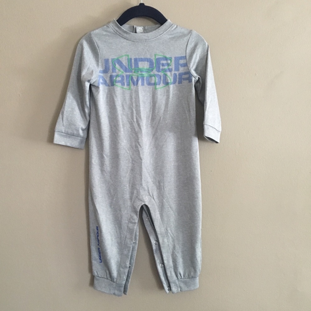 Under Armour Coverall One Piece sz 9-12 mo